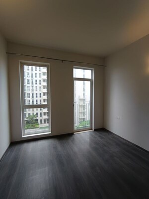 Room in 3 BHK Apartment at Ireo The Corridors, Sector 67a – for Rent
