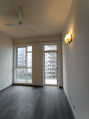 Room in 3 BHK Apartment at Ireo The Corridors, Sector 67a – for Rent