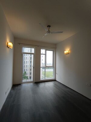 Room in 3 BHK Apartment at Ireo The Corridors, Sector 67a – for Rent
