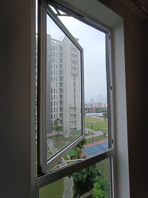 Building Lobby in 3 BHK Apartment at Ireo The Corridors, Sector 67a – for Rent