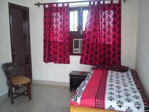  Pg For Rent in Prabhadevi