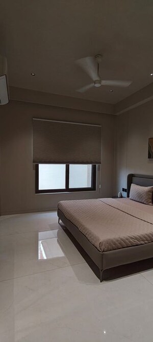 Bedroom in 4 BHK Villa at Nilamber Nirant, Bhayli – for Sale