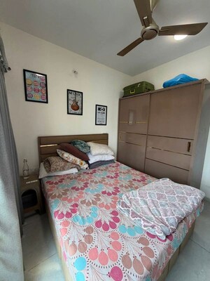 Bedroom in 2.5 BHK Apartment at Bharat Arize, Goregaon West – for Rent