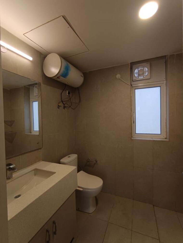 Bathroom, ireo-the-corridors 3 Bedroom 1852 Sq.Ft. Apartment In Sector 67a Gurgaon 10658750