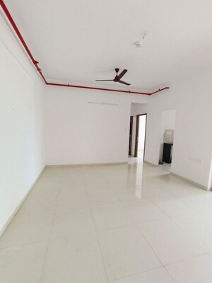 Room in 2 BHK Apartment at Runwal The Central Park, Chinchwad – for Rent