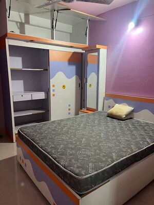 Bedroom in 2 BHK Apartment at Viman Nagar – for Rent