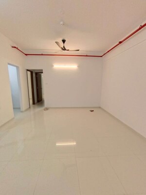Room in 2 BHK Apartment at Runwal The Central Park, Chinchwad – for Rent