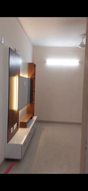 2.5 BHK Apartment For Rent in Amrapali O2 Valley, Tech Zone 4 Greater Noida