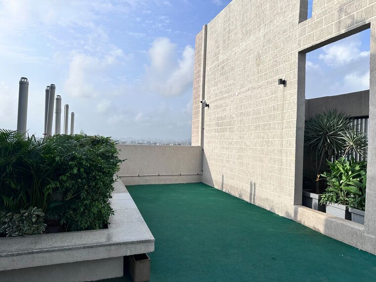 Exterior View, shapoorji-pallonji-bkc-28 2 Bedroom 712 Sq.Ft. Apartment In Bandra East Mumbai 10658813