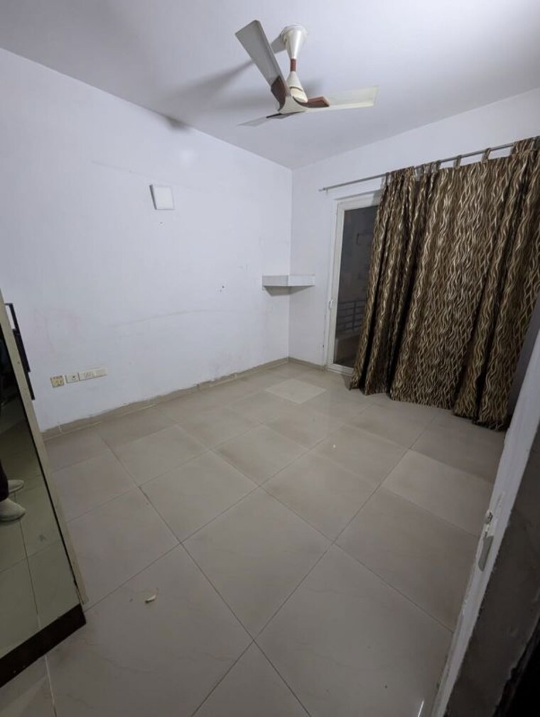 Bathroom, puri-pranayam 3 Bedroom 1857 Sq.Ft. Apartment In Sector 82 Faridabad 10658810