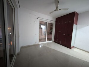 Room in 3 BHK Apartment at Puri Pranayam, Sector 82 – for Rent