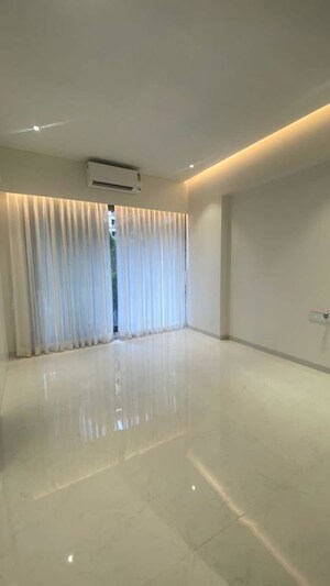 3 BHK Apartment For Rent in Varuna Vasundhara Apartment, Santacruz West