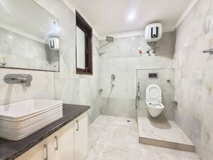Bathroom in 2.5 BHK Apartment at Amrapali Verona Heights, Tech Zone 4 Greater Noida – for Sale