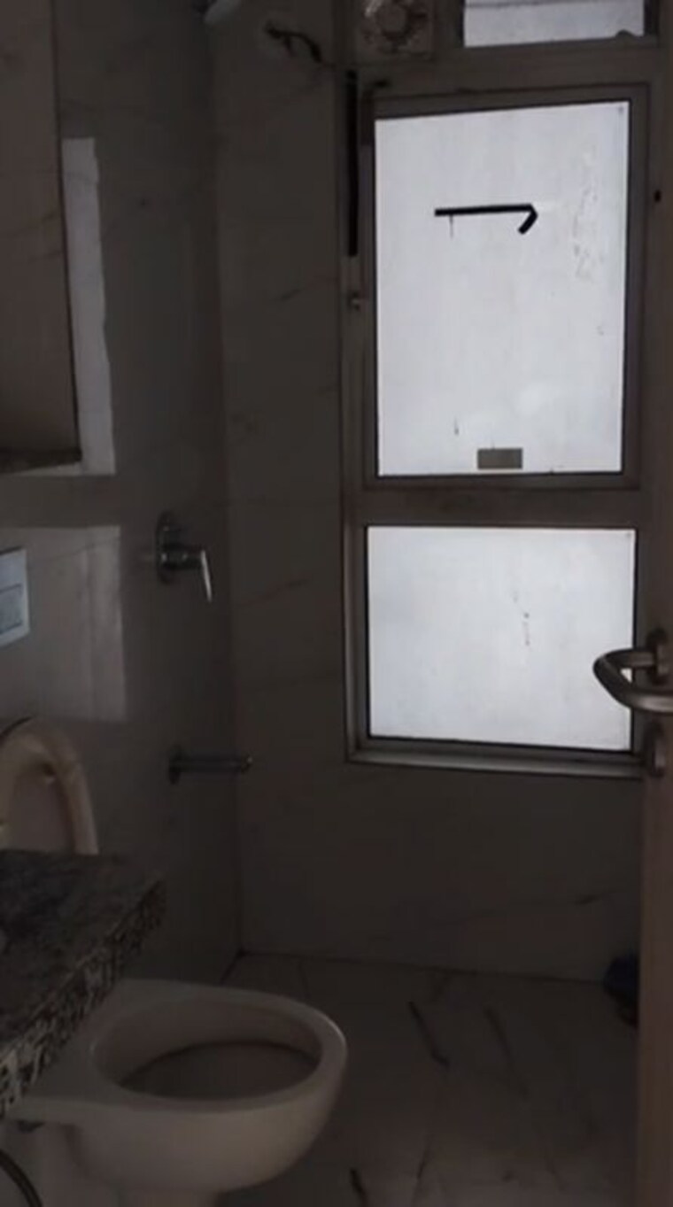 Bathroom, chembur 2 Bedroom 550 Sq.Ft. Apartment In Chembur Mumbai 10658735