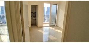 Room in 3 BHK Apartment at Signature Global Golf Greens, Sector 79 – for Sale