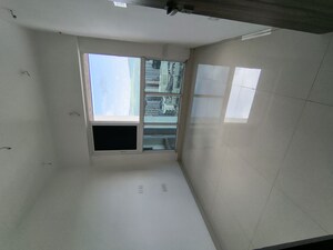 2 BHK Apartment For Rent in Ashapura F Residences, Malad East