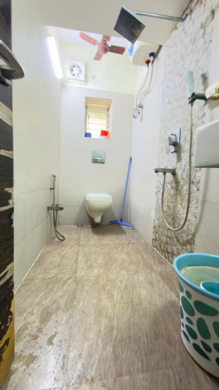 Bathroom, bibhavati-apartment 3 Bedroom 920 Sq.Ft. Apartment In Beliaghata Kolkata 10658836