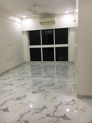 2 BHK Apartment For Rent in Raheja Ridgewood, Goregaon East