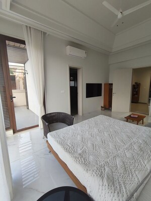 Bedroom in 4 BHK Villa at Bay Nilamber Nirvaan, Old Padra Road – for Sale
