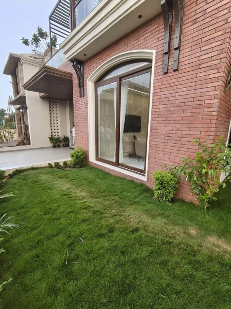 Garden, bay-nilamber-nirvaan 4 Bedroom 2318 Sq.Ft. Villa In Old Padra Road Vadodara 10658839