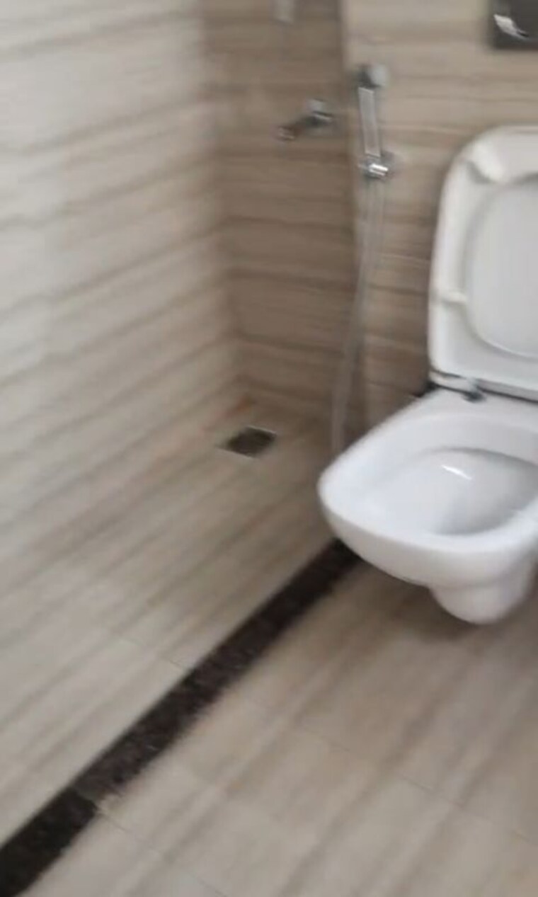 Bathroom, bptp-astaire-gardens 3 Bedroom 1405 Sq.Ft. Apartment In Sector 70a Gurgaon 10658902