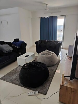Team Area in 2 BHK Apartment at Shubh Gateway, Viman Nagar – for Rent
