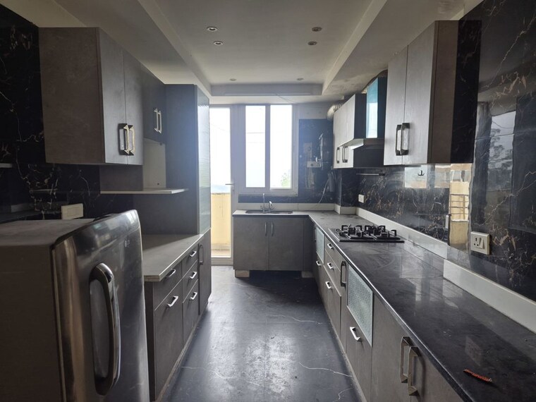 Kitchen, aman vihar 3 Bedroom 1800 Sq.Ft. Builder Floor In Aman Vihar Dehradun 10658920