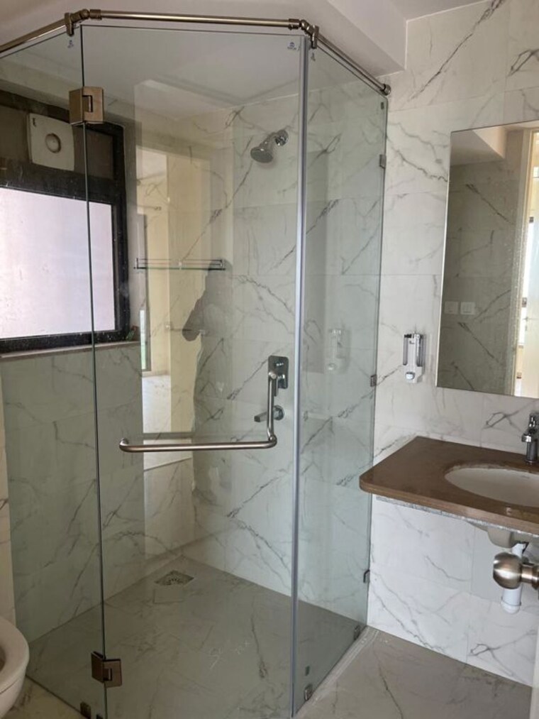 Bathroom, shapoorji-pallonji-vicinia 3 Bedroom 1137 Sq.Ft. Apartment In Powai Mumbai 10659007