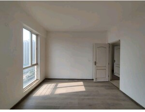 Room in 3 BHK Apartment at Godrej Aria, Sector 79 – for Sale