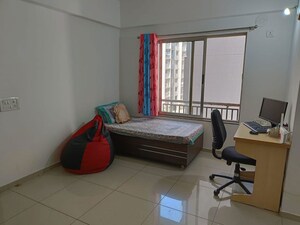 Room in 2 BHK Apartment at Goyal Aakash Residency, Khadia – for Rent
