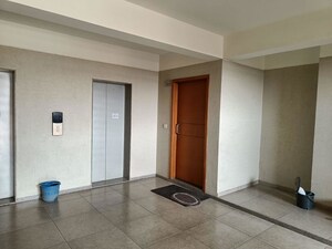 Lift in 2 BHK Apartment at Goyal Aakash Residency, Khadia – for Rent