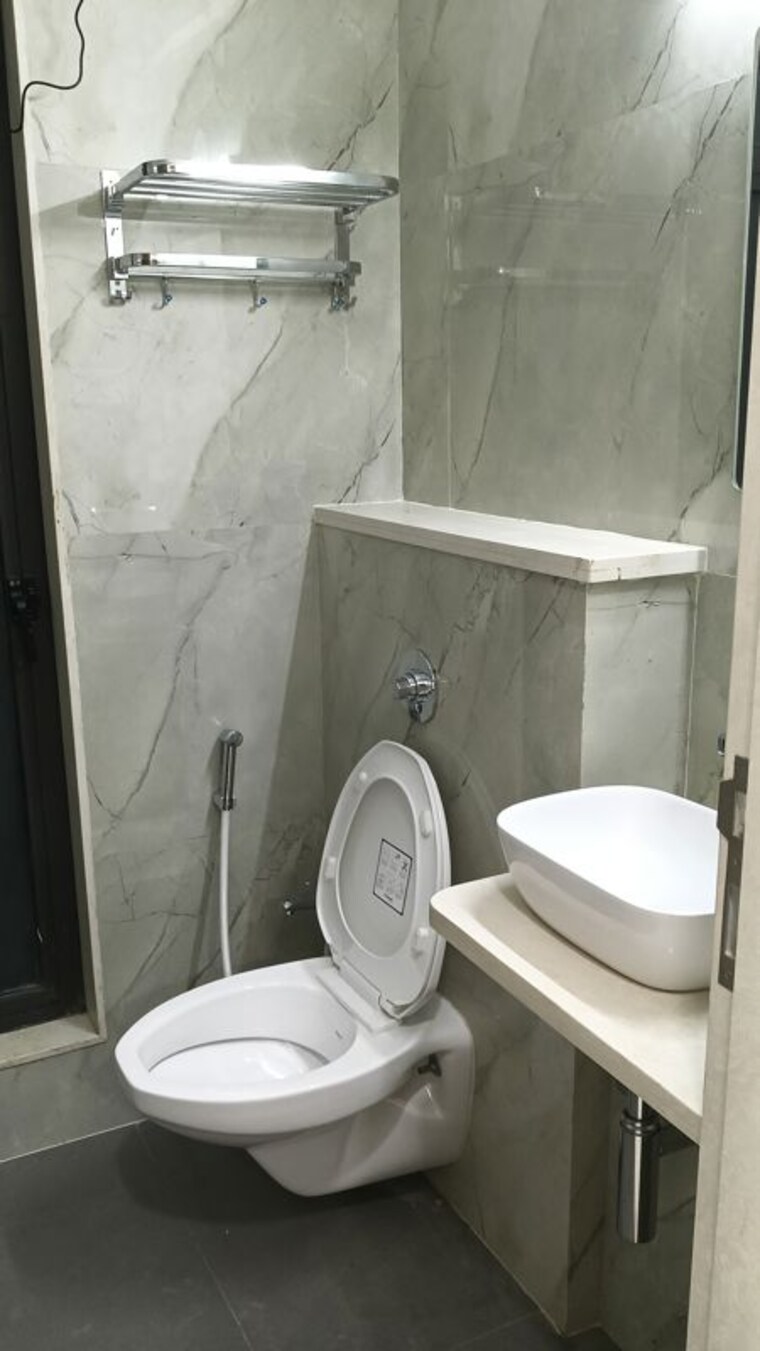 Bathroom, sugee-atharva 2 Bedroom 700 Sq.Ft. Apartment In Prabhadevi Mumbai 10659013