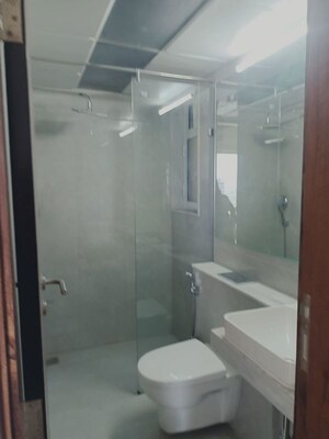 Bathroom in 3 BHK Apartment at LnT Veridian, Powai – for Rent