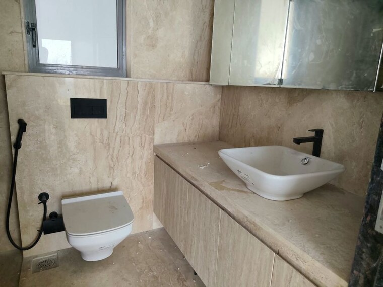 Bathroom, sheth-72-west 3 Bedroom 1120 Sq.Ft. Apartment In Andheri West Mumbai 10659050