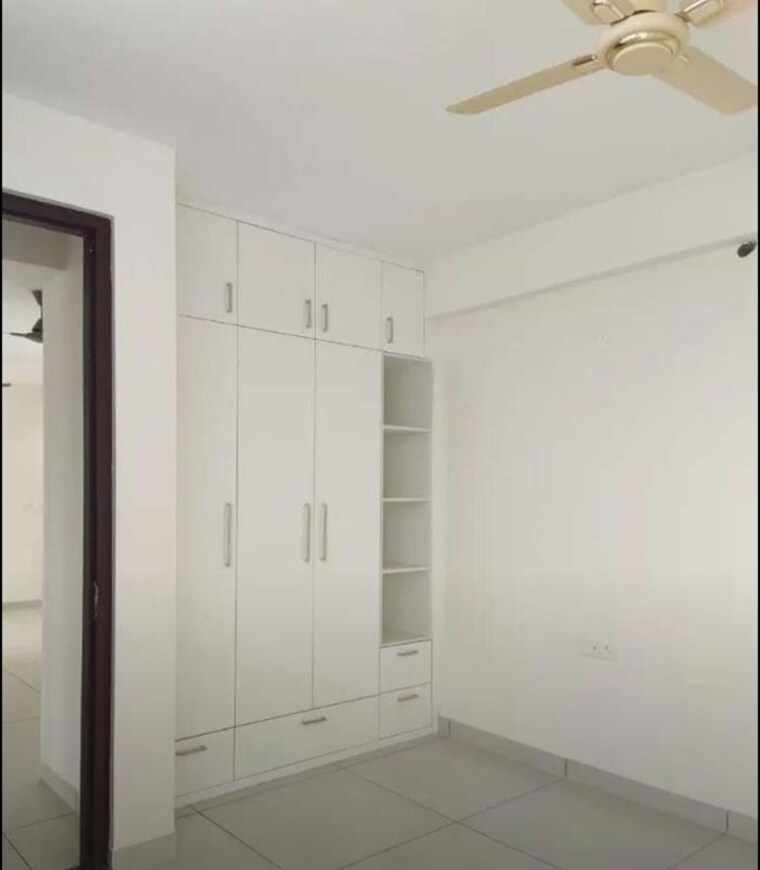 Room, nagla 3 Bedroom 1600 Sq.Ft. Apartment In Nagla Zirakpur 10659109