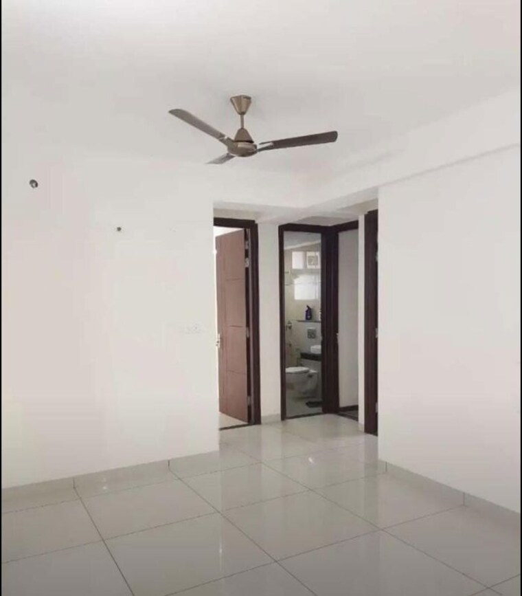 Room, nagla 3 Bedroom 1600 Sq.Ft. Apartment In Nagla Zirakpur 10659109