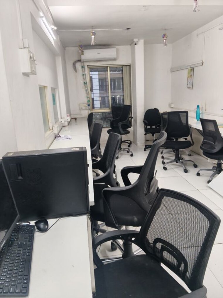 Team Area, thane west Commercial Office Space 800 Sq.Ft. In Thane West Thane 10659147