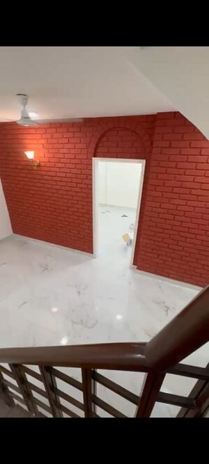 Room in 4 BHK Builder Floor at Greater Kailash ii – for Rent
