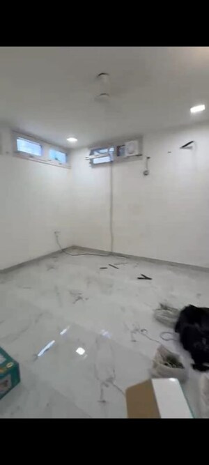 Room in 4 BHK Builder Floor at Greater Kailash ii – for Rent