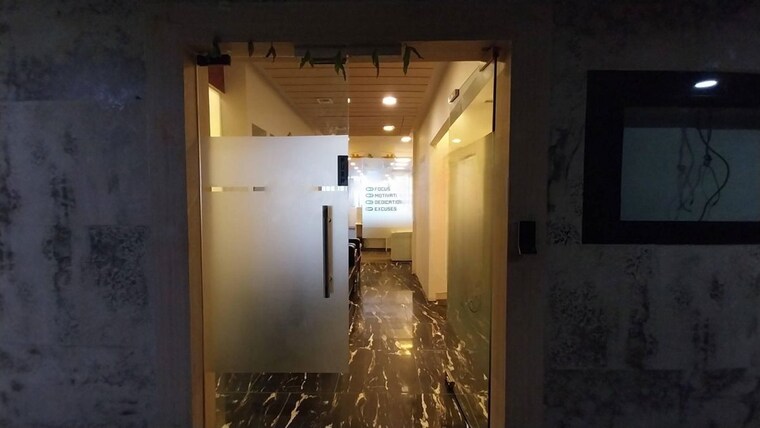 Other, vijay nagar Commercial Office Space 1000 Sq.Ft. In Vijay Nagar Indore 10659178