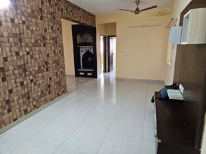 Room in 2 BHK Apartment at YPR Residency, Yemalur – for Rent