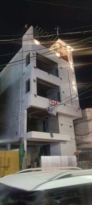  Showroom – Exterior View View at T Nagar - for Rent