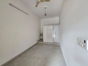 Room in 2 BHK Villa at Sector 44 – for Rent