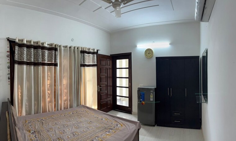 Bedroom, nk-savitry-enclave 1 RK 250 Sq.Ft. Apartment In Vip Road Zirakpur 10659238