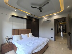 Bedroom in 4 BHK Builder Floor at BPTP Amstoria Country Floor, Sector 102 – for Sale