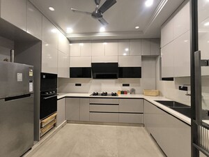 Kitchen in 4 BHK Builder Floor at BPTP Amstoria Country Floor, Sector 102 – for Sale