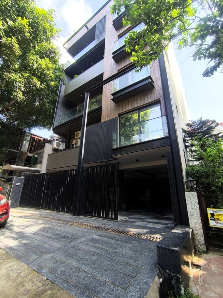 Exterior View, bptp-amstoria-country-floor 4 Bedroom 4500 Sq.Ft. Builder Floor In Sector 102 Gurgaon 10659252