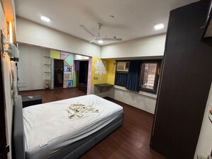 Bedroom in 3 BHK Apartment at Thakurdwar – for Sale