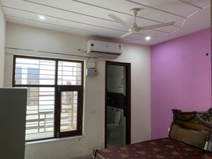 Room in 2 BHK Builder Floor at Huda Staff Colony, Sector 46 – for Rent