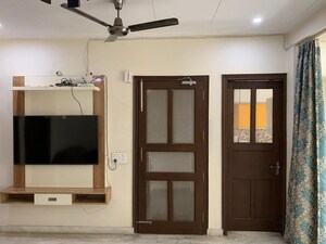 Room in 2 BHK Builder Floor at Huda Staff Colony, Sector 46 – for Rent